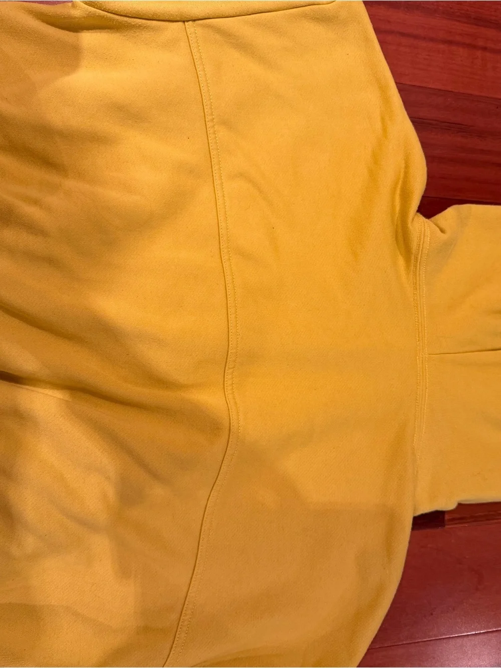 Alo Yoga Stadium Half Zip in Sulphur